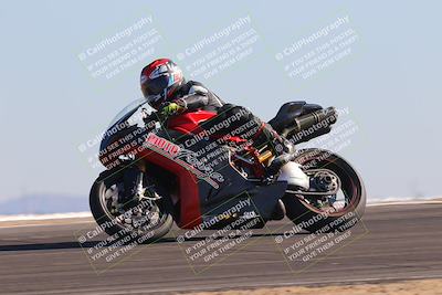 media/Nov-06-2023-Moto Forza (Mon) [[ce023d0744]]/2-Advanced Group/Session 4 (Turn 8 Inside)/